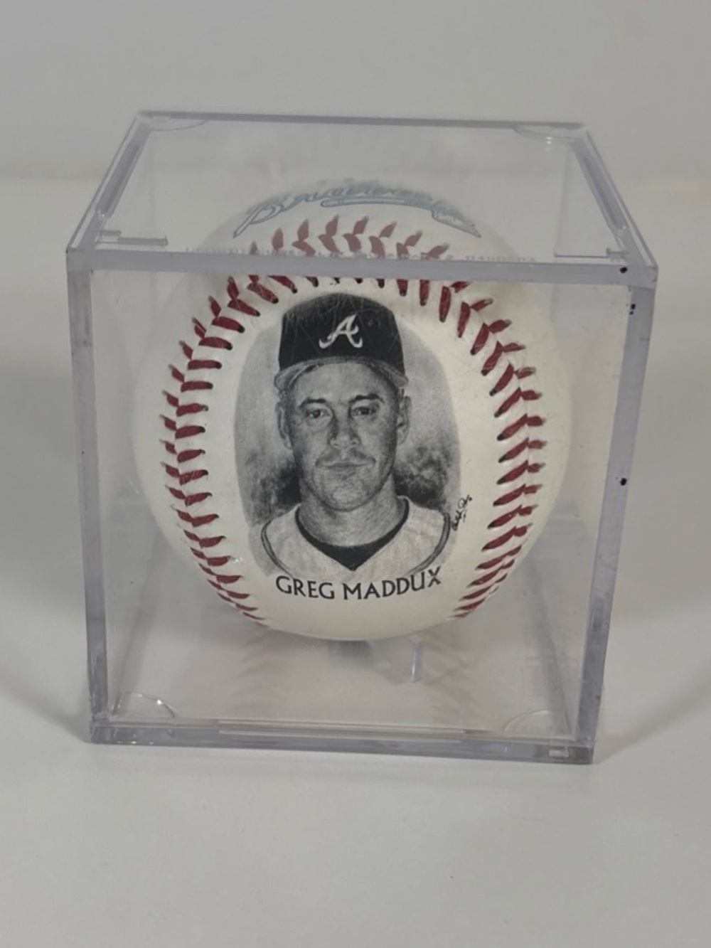 1996 Greg Maddux Atlanta Braves Burger King Fotoball Baseball Display Case
